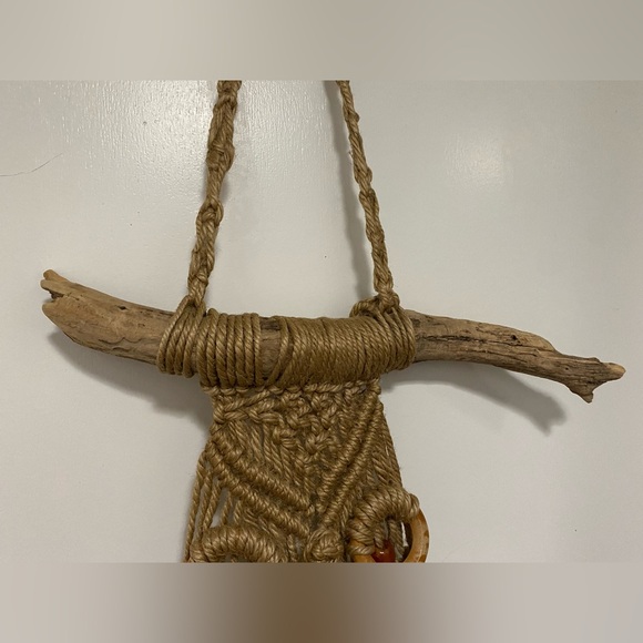 Handmade Macrame Owl (hemp and driftwood) - Picture 7 of 7